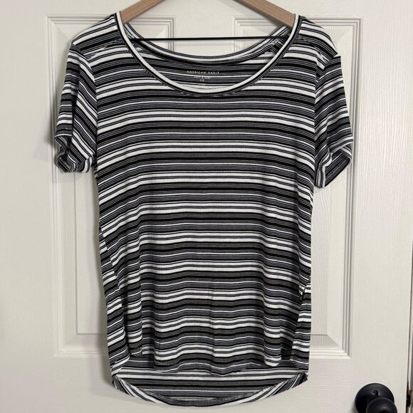 American Eagle T Shirt Womens Small Stripes Black White Soft Casual - Picture 1 of 10